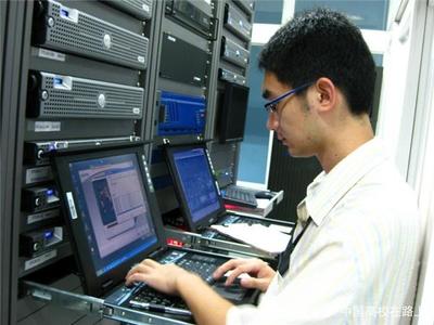 大学计算机专业就业选择 网络工程师与软件工程师的深度解析